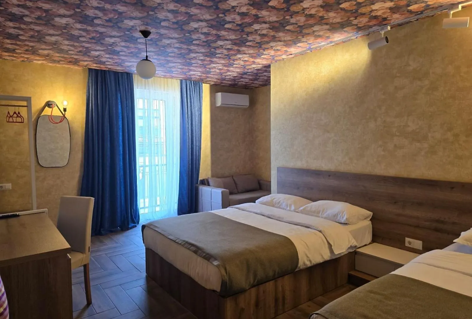 Hotel Nutsa In Old Tbilisi